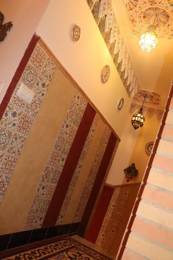 Casa Marhaba - Welcome Sevilla Buitenkant foto