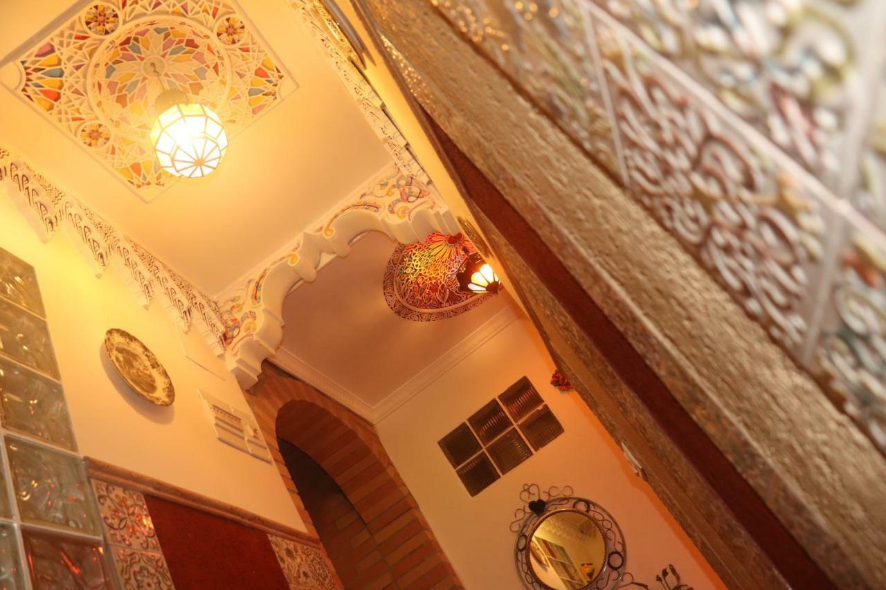 Casa Marhaba - Welcome Sevilla Buitenkant foto